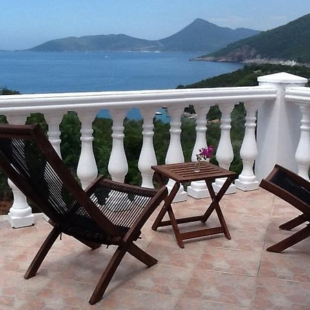 Villa Mirista Luštica Bilik gambar